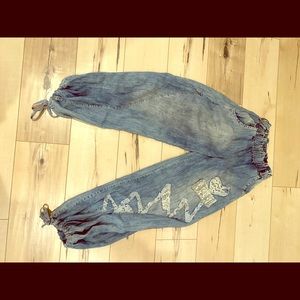 Light wide leg very unique jean.